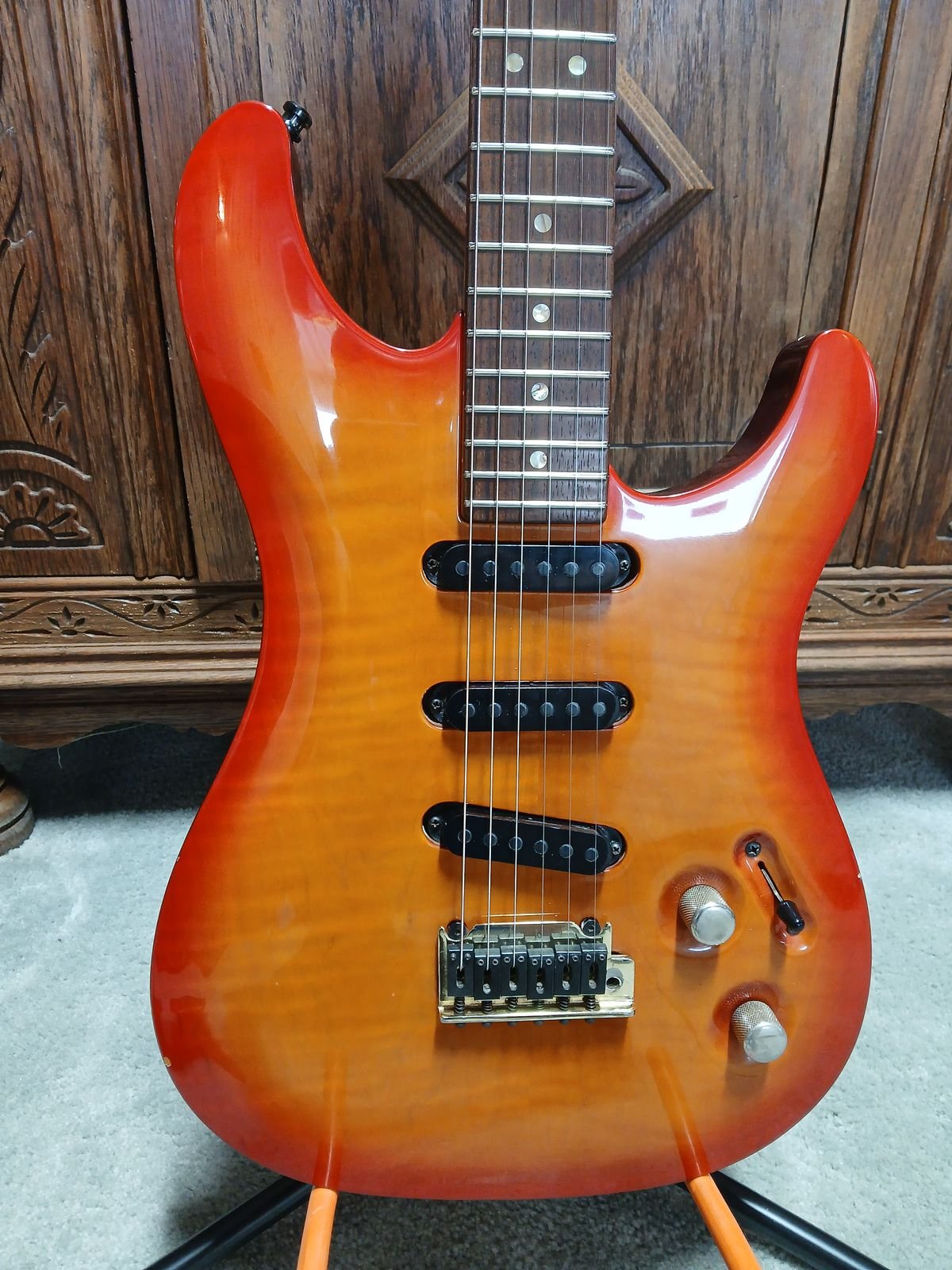 USED 1991 Peavey Falcon Custom Cherry Sunburst - Image 2