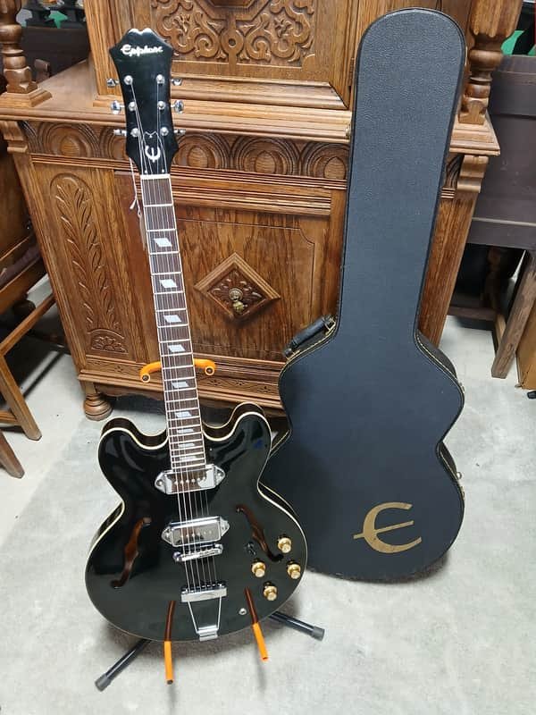 USED 1995 Epiphone Casino Ebony Hollowbody with Epiphone Hardcase