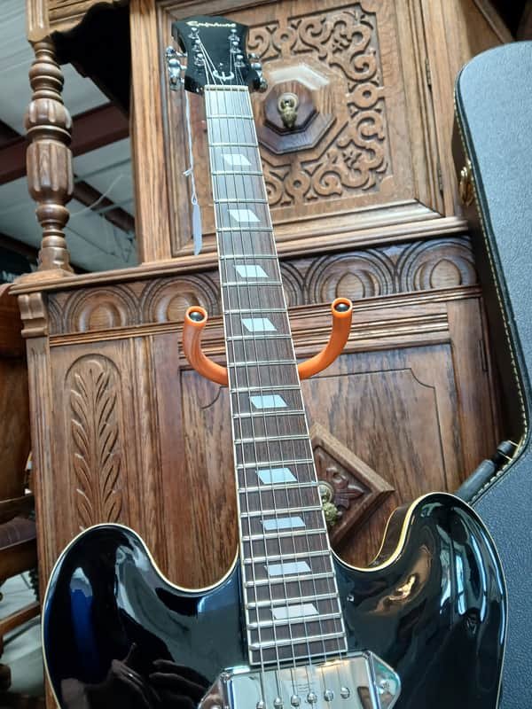 USED 1995 Epiphone Casino Ebony Hollowbody with Epiphone Hardcase - Image 3