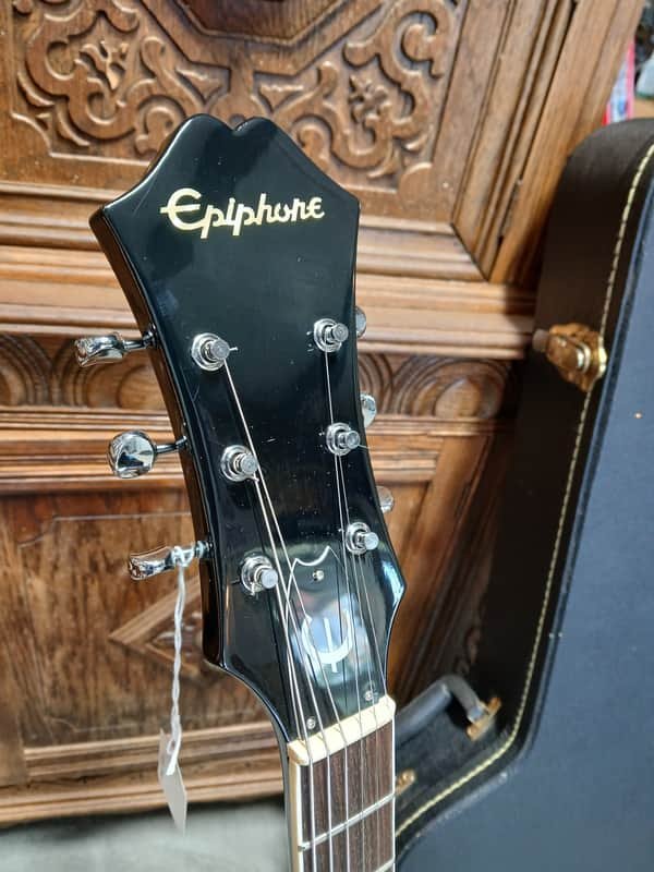 USED 1995 Epiphone Casino Ebony Hollowbody with Epiphone Hardcase - Image 4