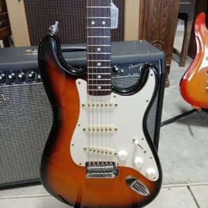 USED 1992 Fender Standard Stratocaster Rosewood Fretboard Brown Sunburst